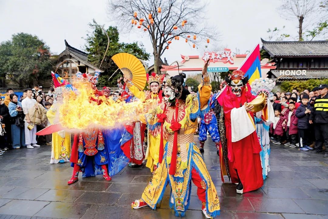 “热”到全省第一！超240万人次青羊“花样”过大年
